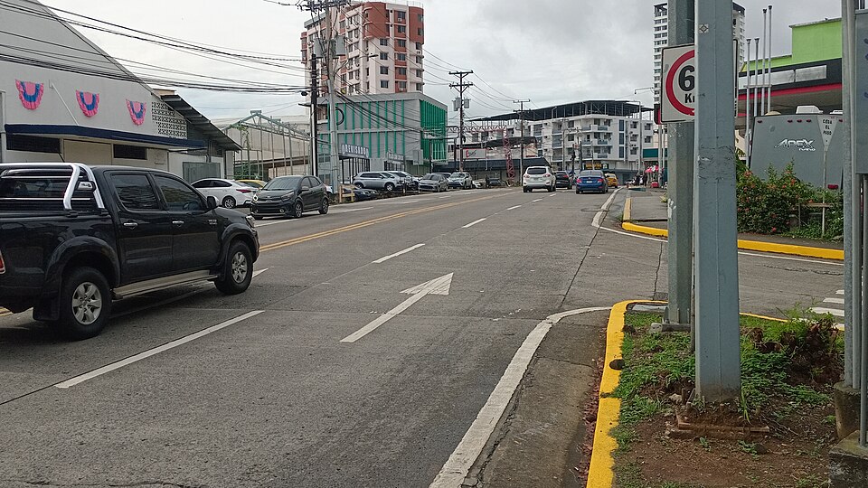 Panama City — international and multi-region stores for local businesses