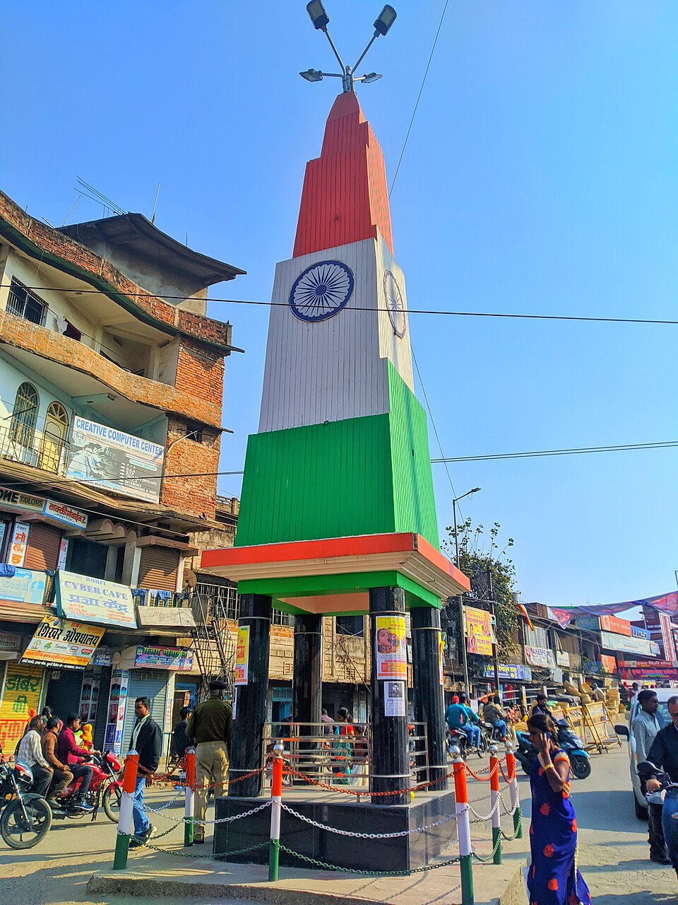 Jhumri Telaiya — local market for online stores