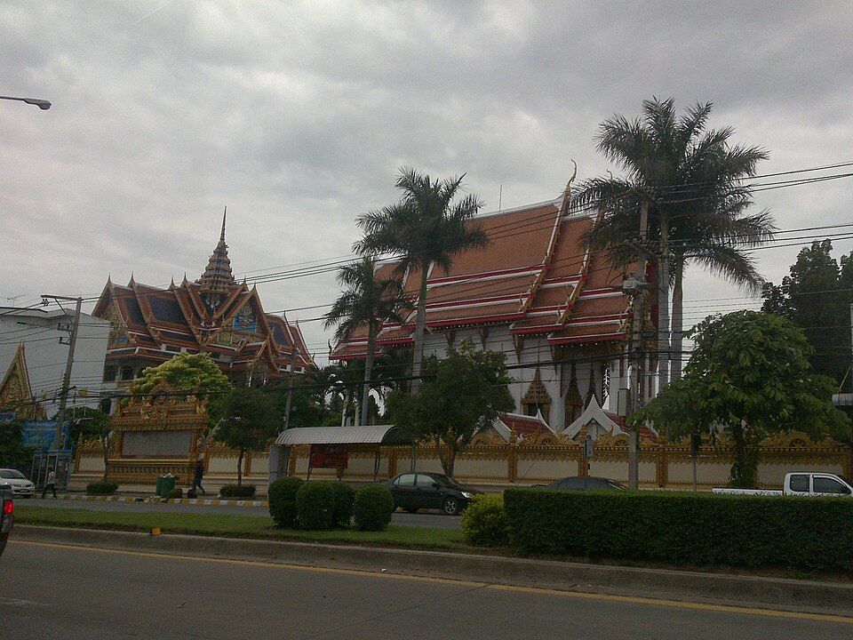Nakhon Ratchasima — international and multi-region stores for local businesses