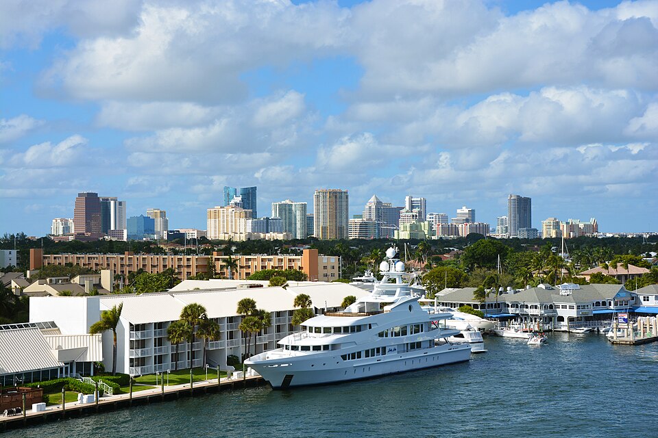 Fort Lauderdale — local market for online stores