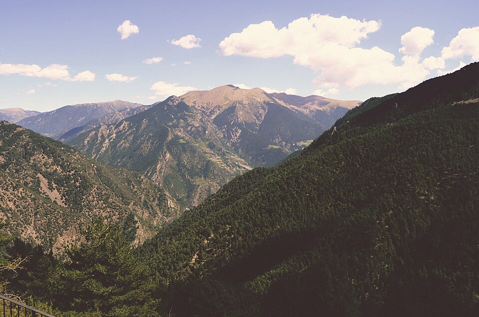 Andorra — custom e-commerce platforms for local businesses