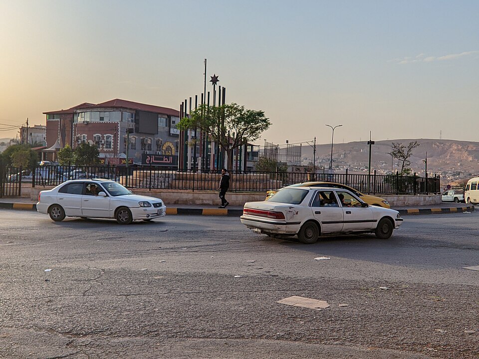 Zarqa — local market for manufacturer and distributor portals