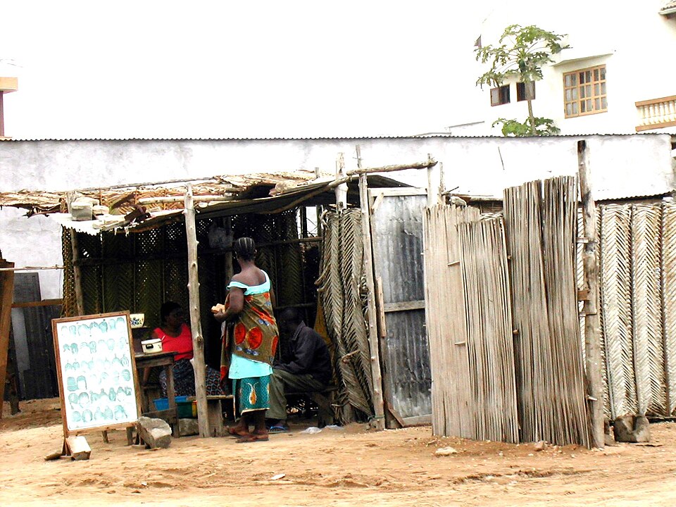 Benin — local market for international and multi-region stores