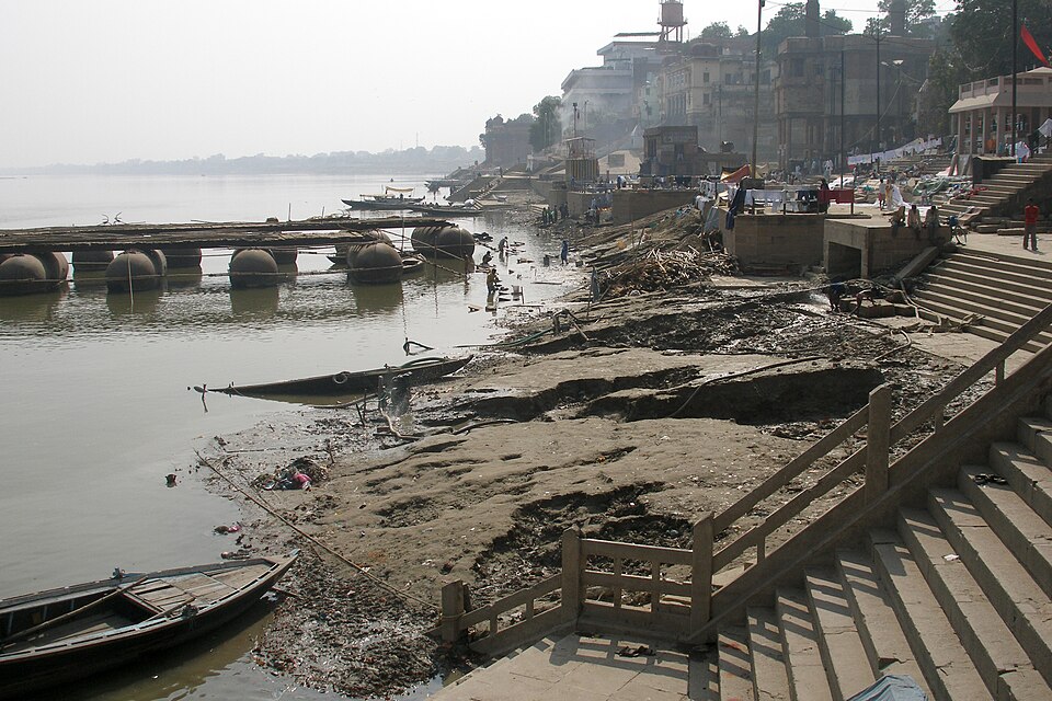 Varanasi — manufacturer and distributor portals for local businesses