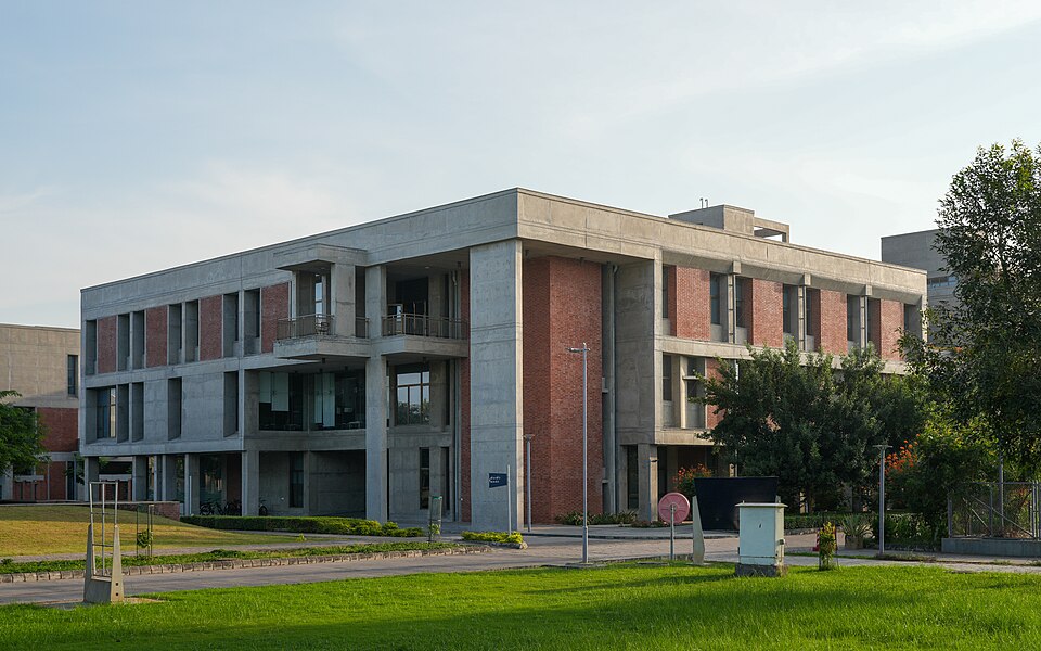 Gandhinagar — local market for multi-vendor marketplaces