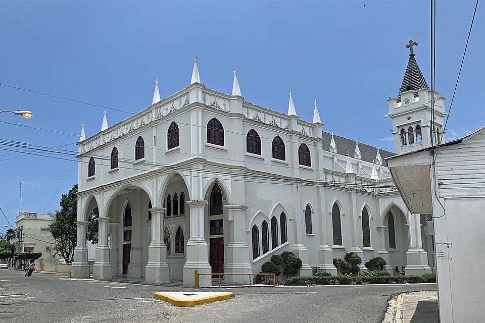 San Pedro de Macorís — local market for online stores