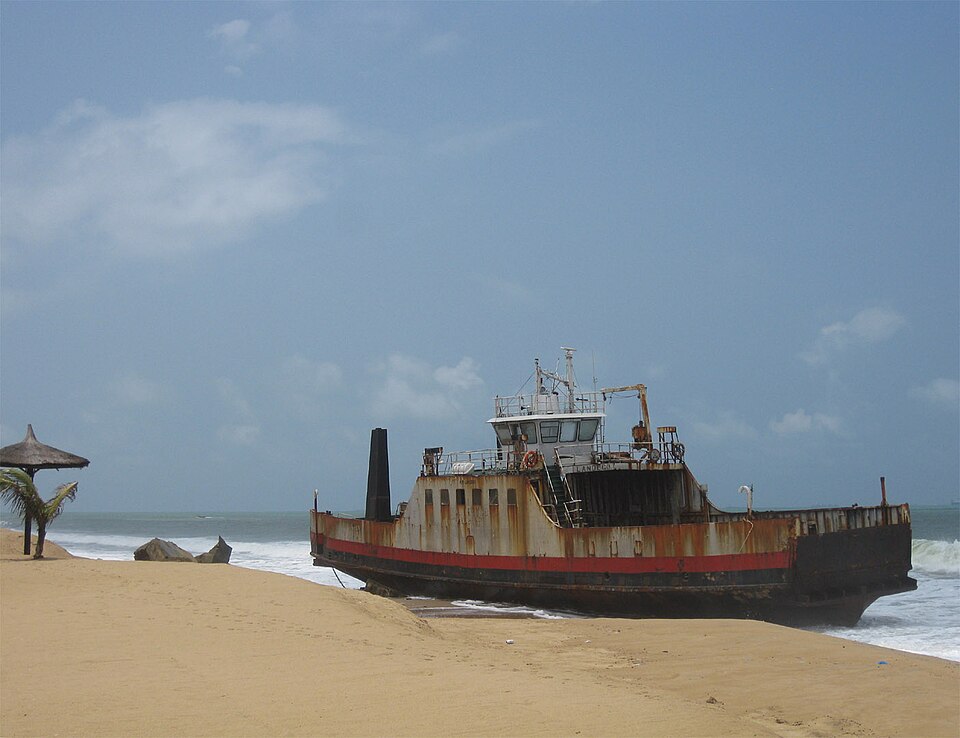 Cotonou — international and multi-region stores for local businesses