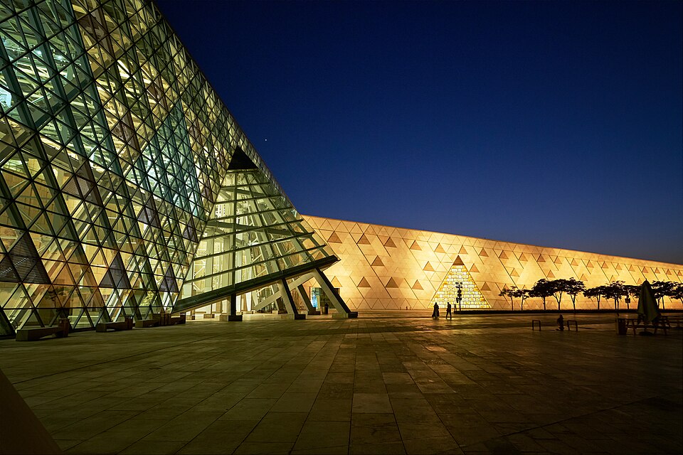 Giza — local market for online stores