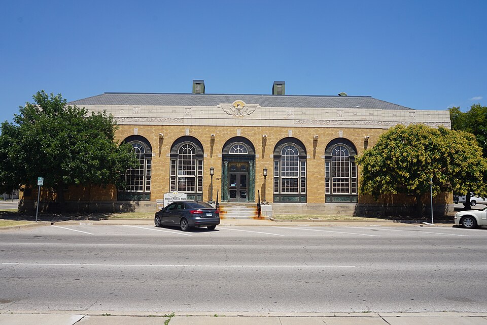 Norman — local market for manufacturer and distributor portals