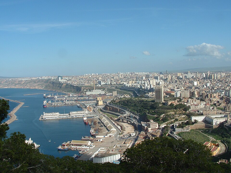 Oran — local market for service booking platforms