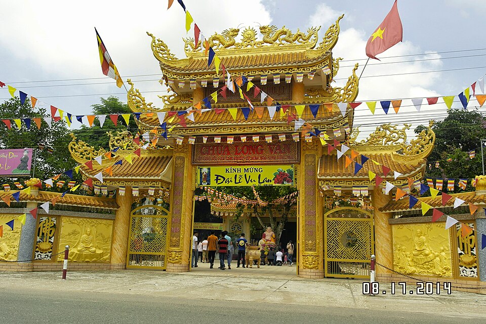 Thu Dau Mot (Binh Duong) — local market for service booking platforms