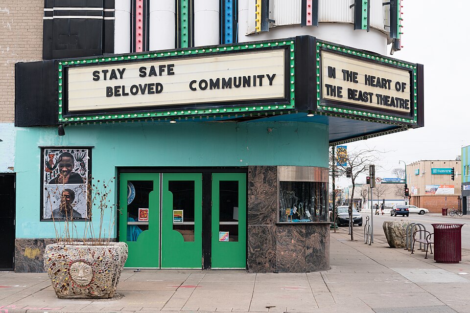 Minneapolis — international and multi-region stores for local businesses