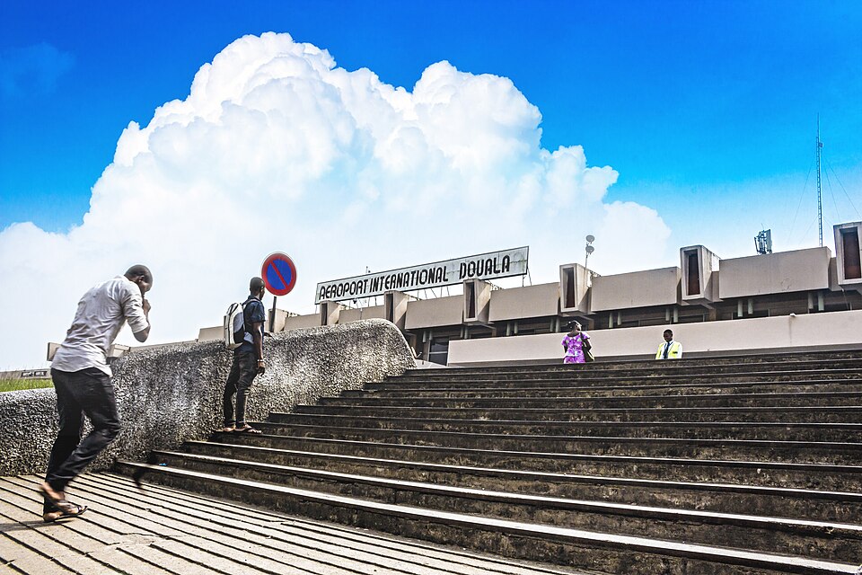 Douala — mobile commerce apps for local businesses