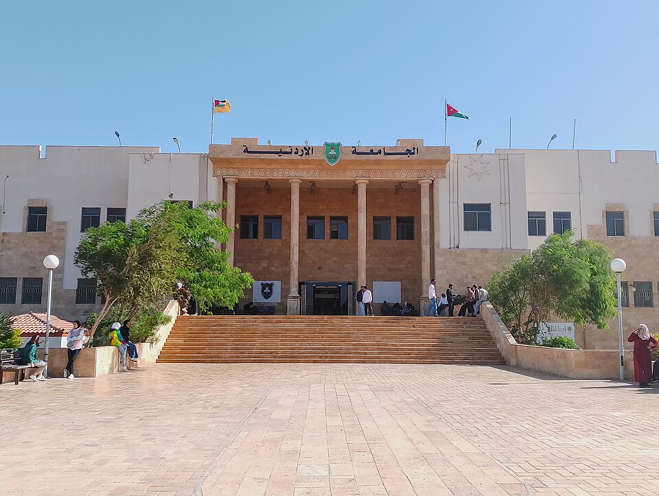 Aqaba — local market for subscription and membership platforms