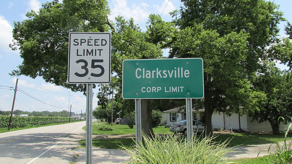 Clarksville — local market for mobile commerce apps