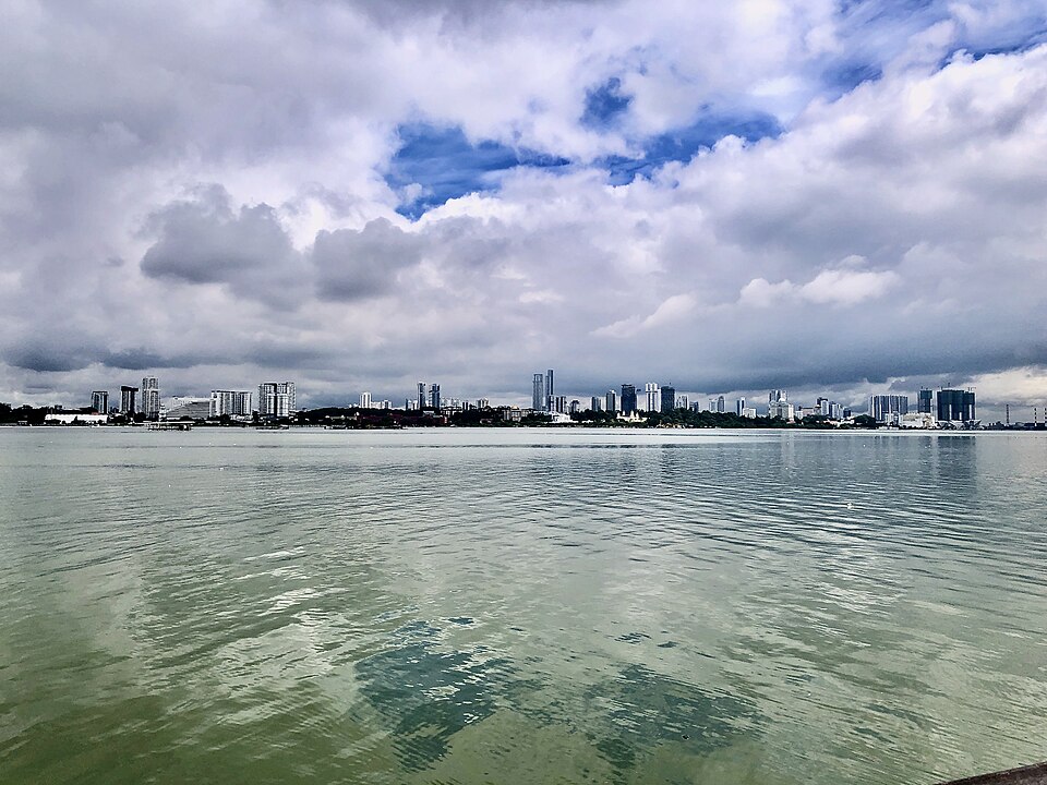 Johor Bahru — manufacturer and distributor portals for local businesses