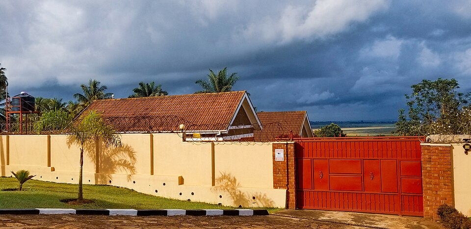 Entebbe — online stores for local businesses
