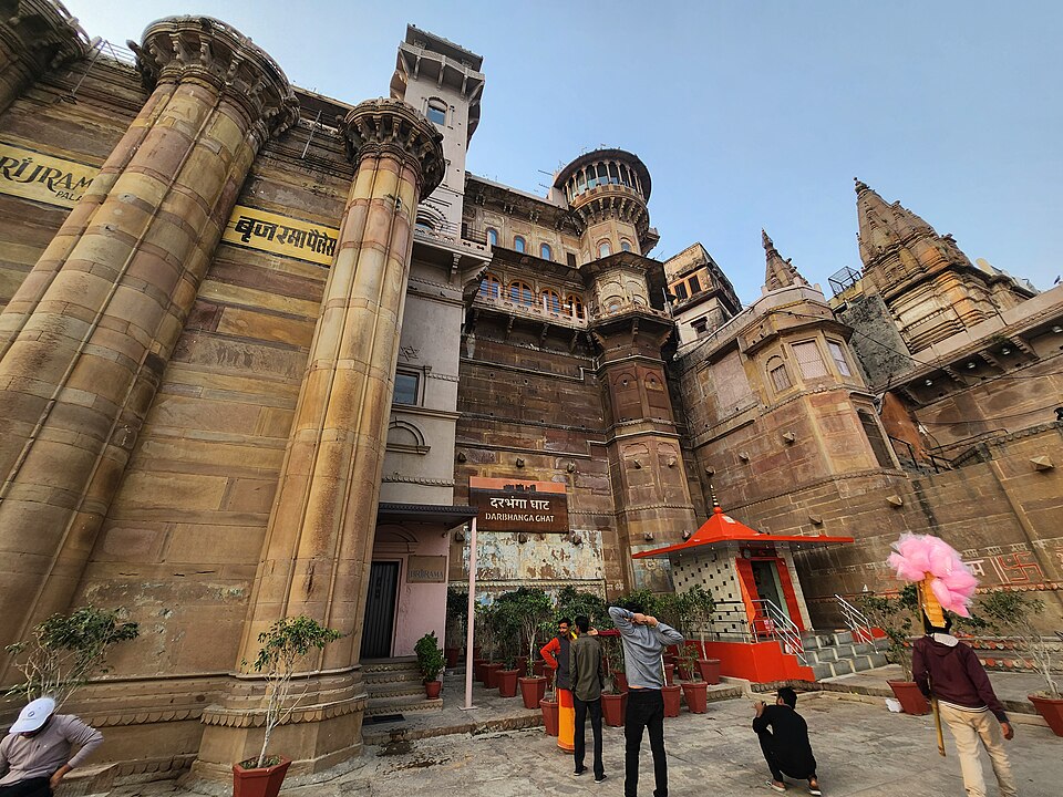 Darbhanga — local market for service booking platforms