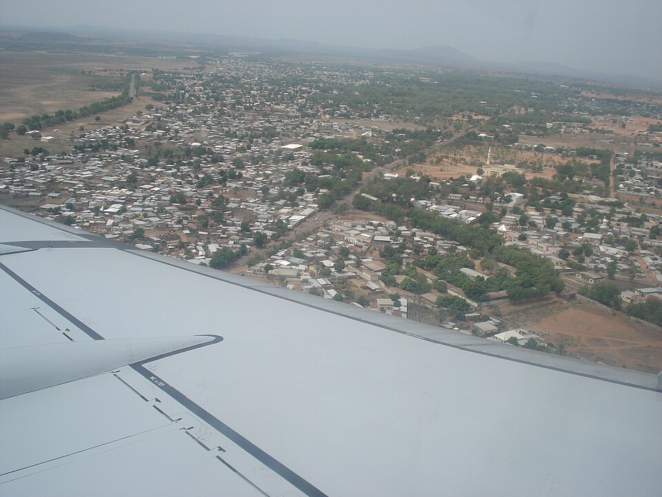 Garoua — local market for multi-vendor marketplaces