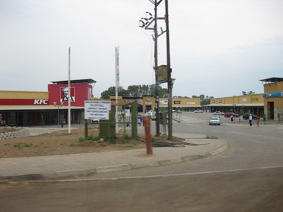 Molepolole — local market for manufacturer and distributor portals