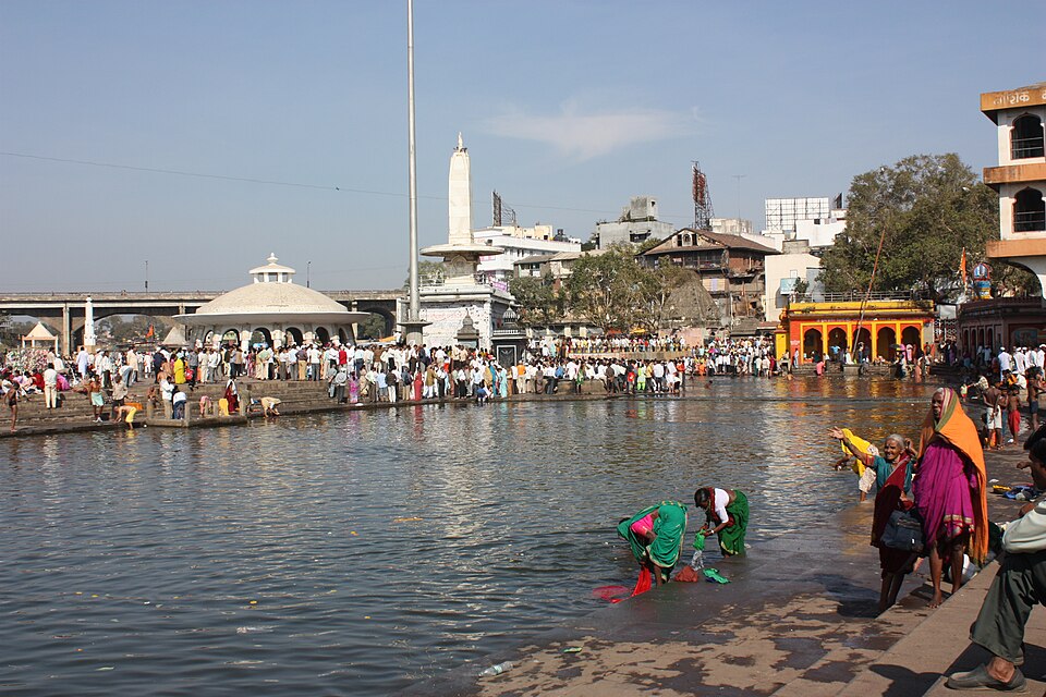 Nashik — local market for online stores