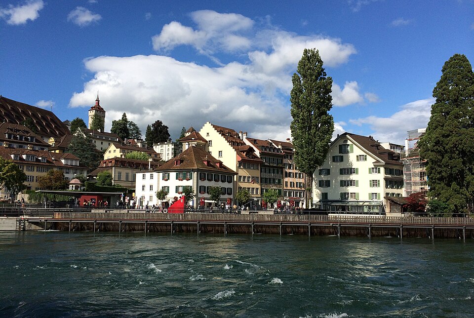 Lucerne — subscription and membership platforms for local businesses