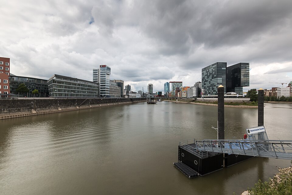 Düsseldorf — mobile commerce apps for local businesses