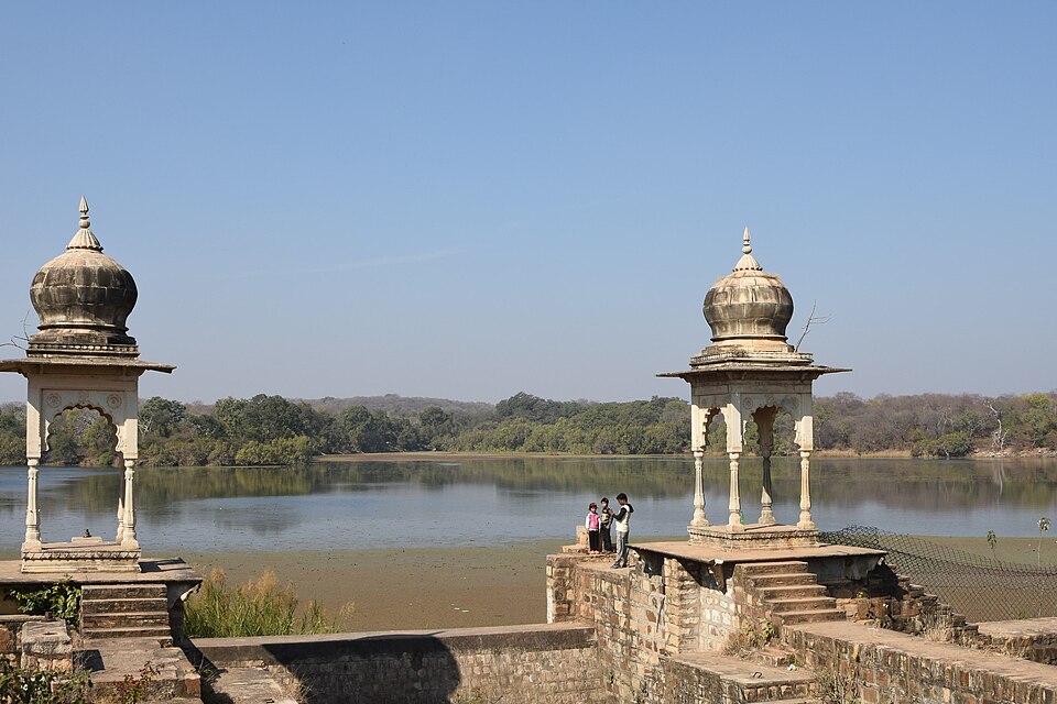 Shivpuri — local market for service booking platforms