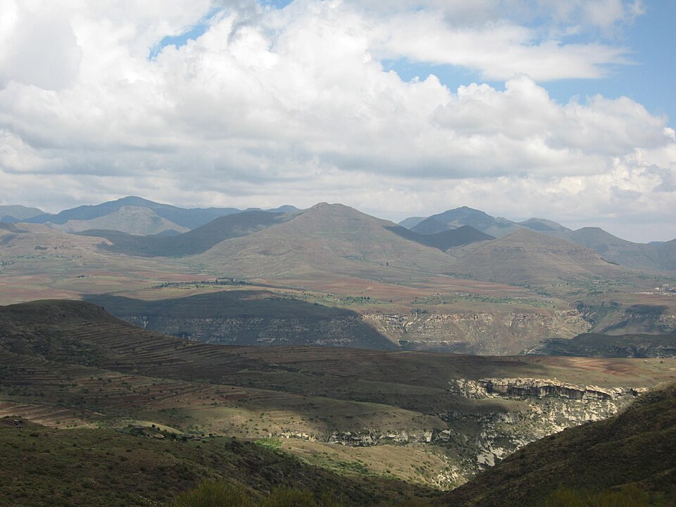 Lesotho — local market for B2B and wholesale portals
