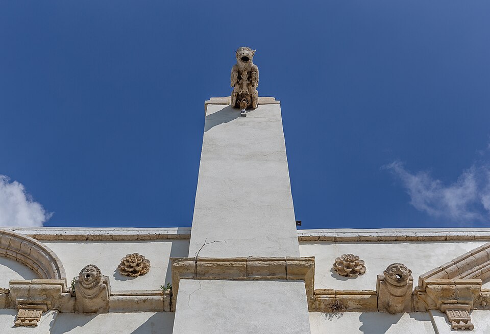 Larnaca — subscription and membership platforms for local businesses