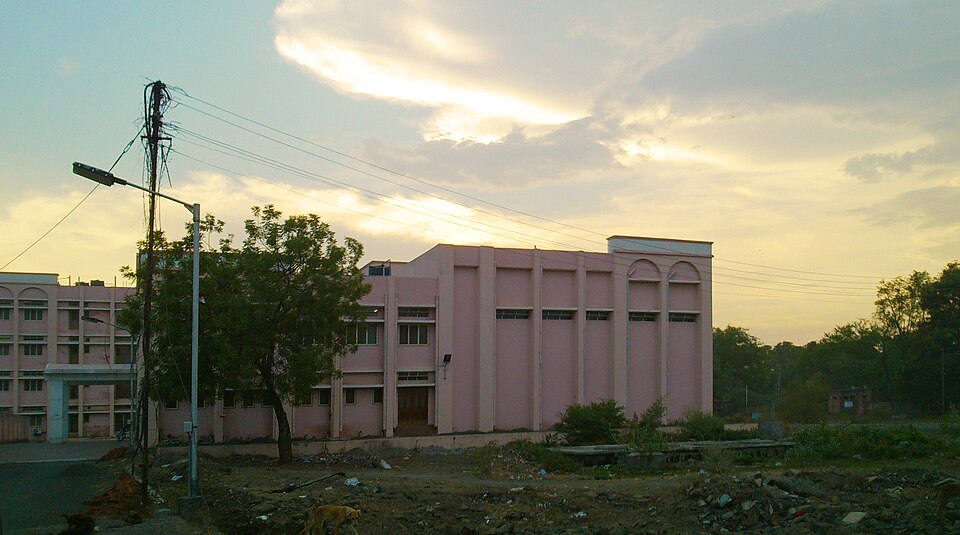 Latur — online stores for local businesses