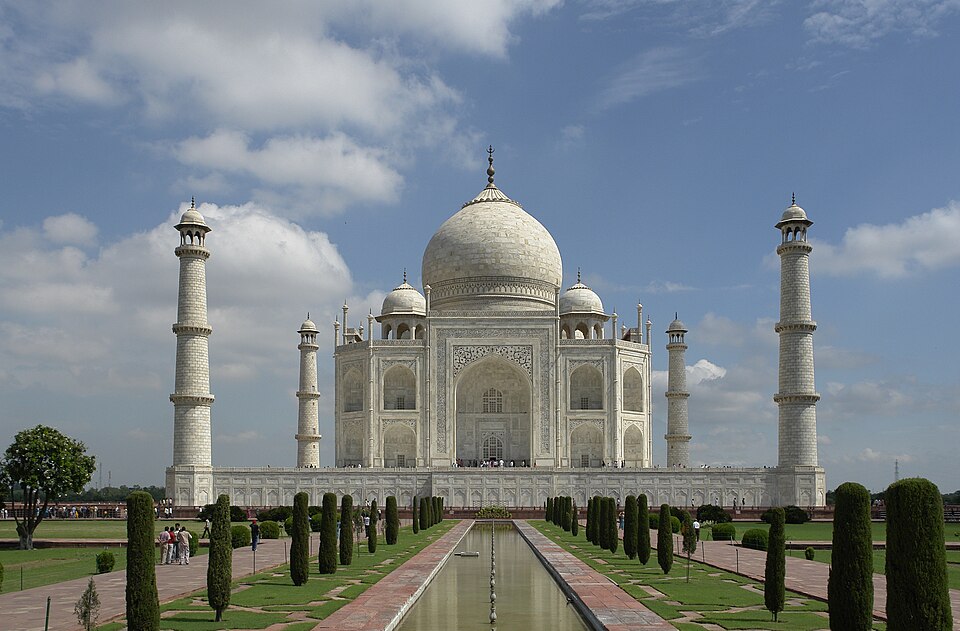 Agra — local market for online stores