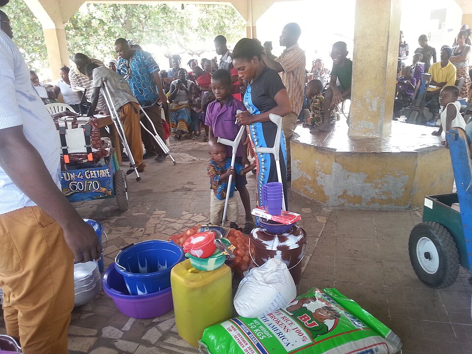 Makeni — local market for manufacturer and distributor portals