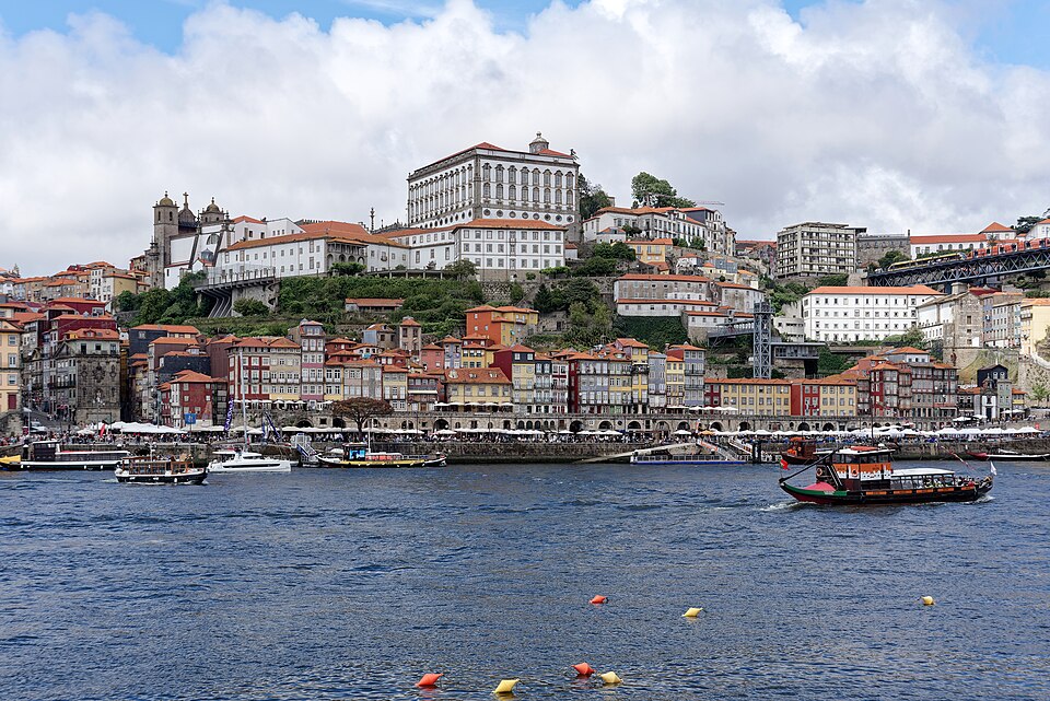 Porto — B2B and wholesale portals for local businesses
