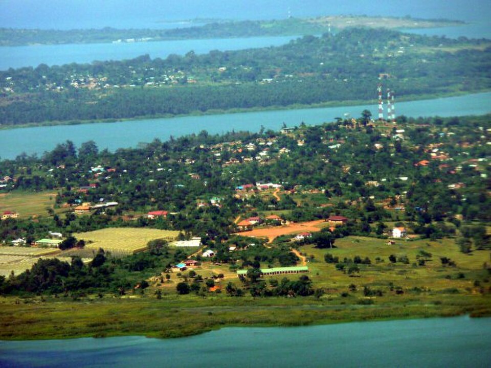 Entebbe — local market for online stores