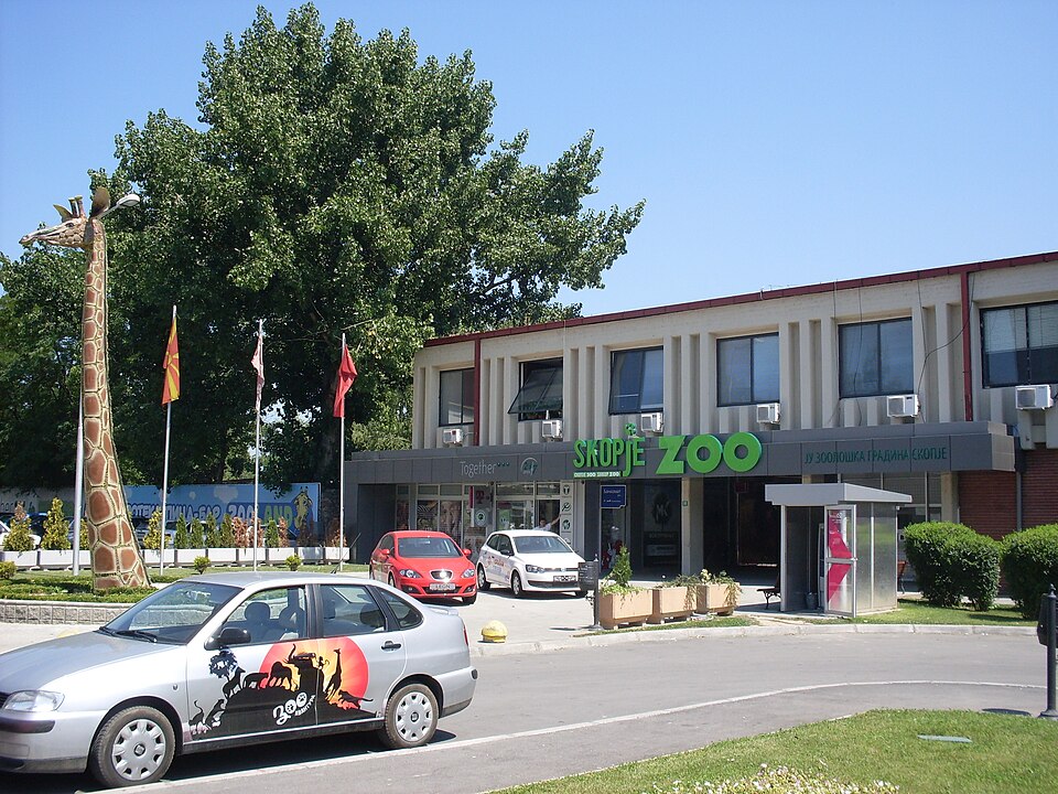 Skopje — manufacturer and distributor portals for local businesses