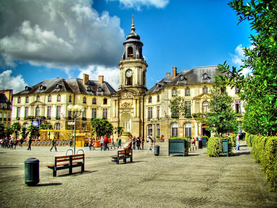 Rennes — local market for online stores