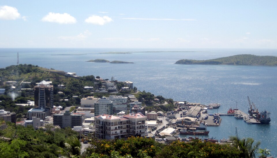 Port Moresby — local market for online stores