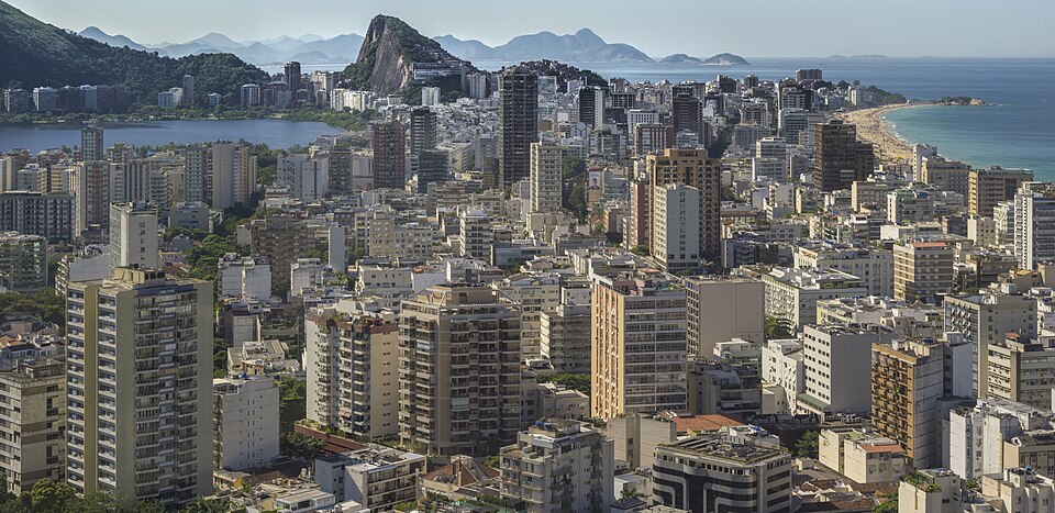 Rio de Janeiro — local market for custom e-commerce platforms