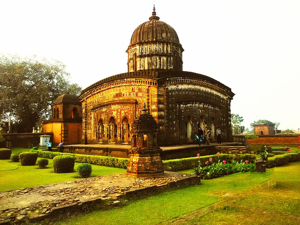 Bishnupur — local market for custom e-commerce platforms