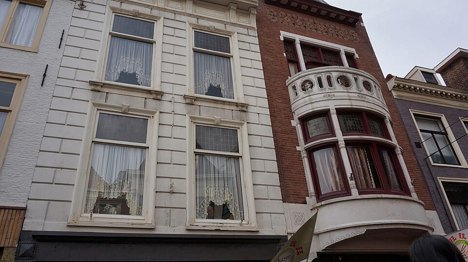 The Hague — service booking platforms for local businesses