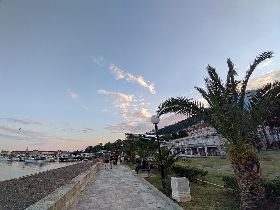 Budva — service booking platforms for local businesses