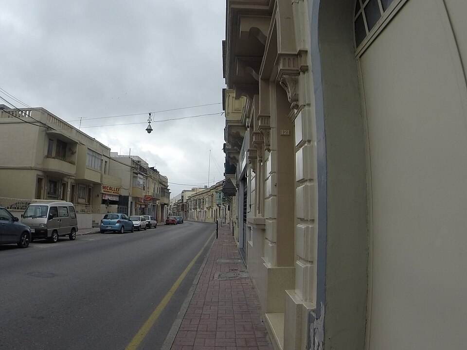 Malta — international and multi-region stores for local businesses