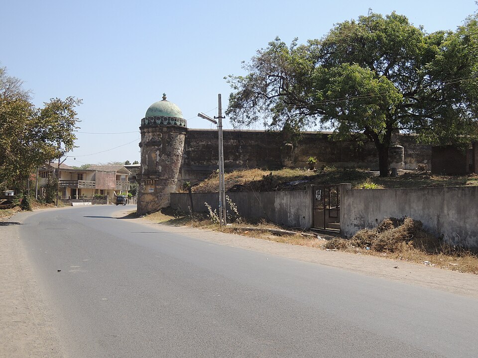 Bharuch — local market for subscription and membership platforms