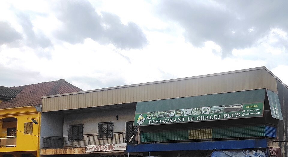 Bafoussam — local market for international and multi-region stores