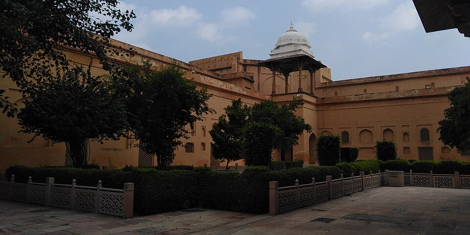 Ajmer — local market for custom e-commerce platforms