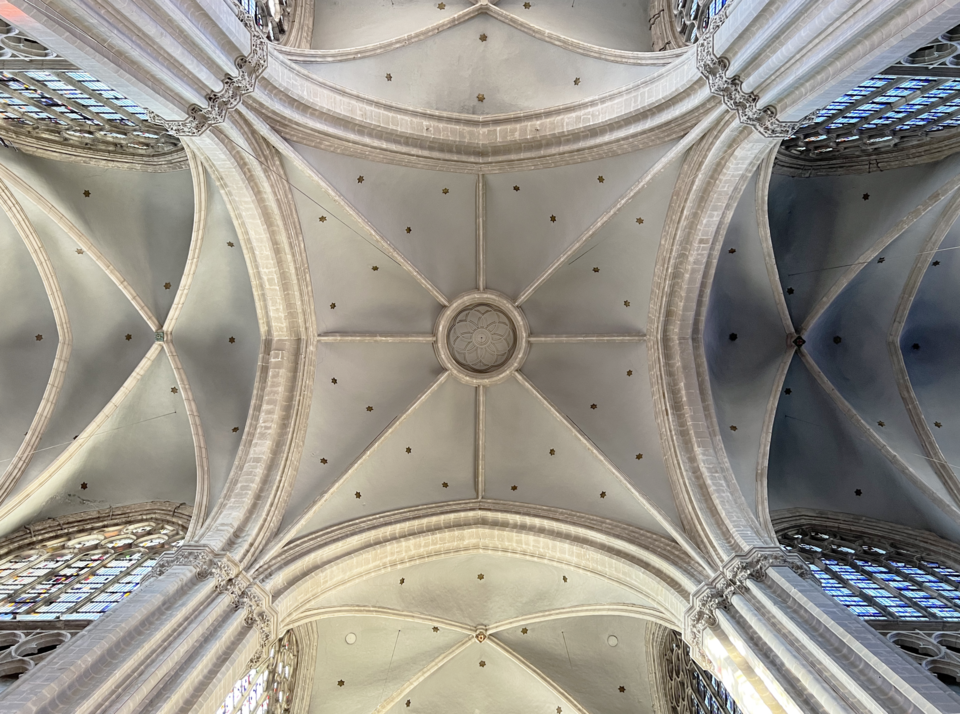 Mechelen — international and multi-region stores for local businesses