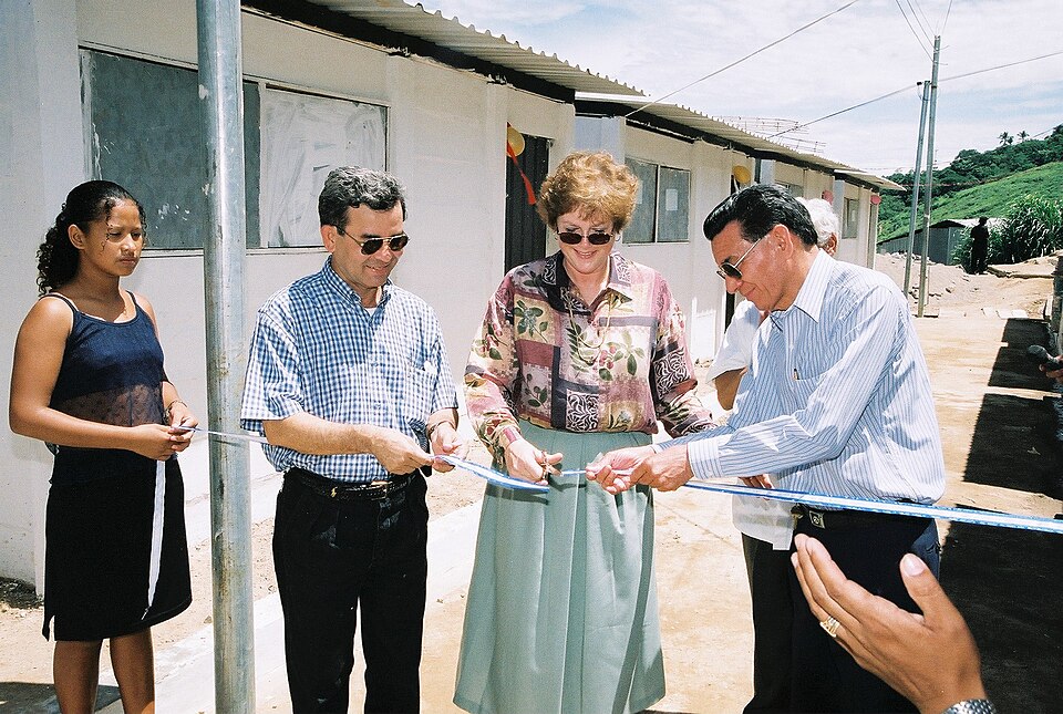 El Salvador — local market for international and multi-region stores