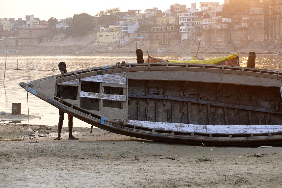 Varanasi — international and multi-region stores for local businesses
