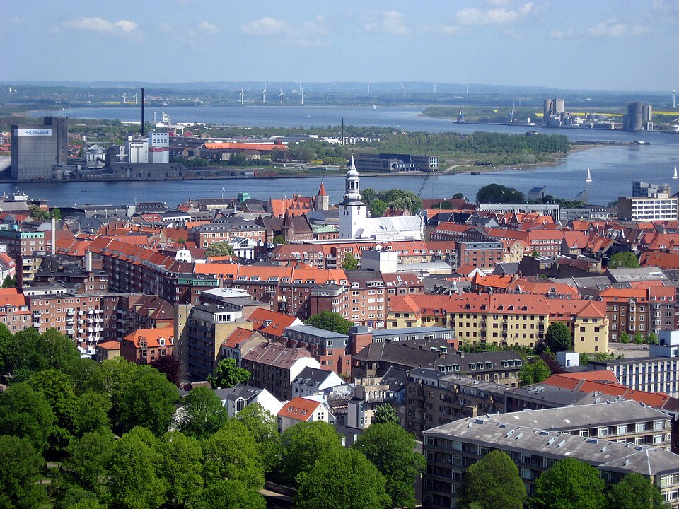 Aalborg — international and multi-region stores for local businesses